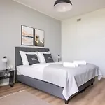 Limehome Gashouder 3* Αϊντχόφεν