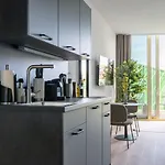 Limehome Gashouder 3* Αϊντχόφεν