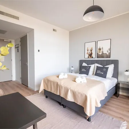 Апарт-отель Limehome Gashouder 3*